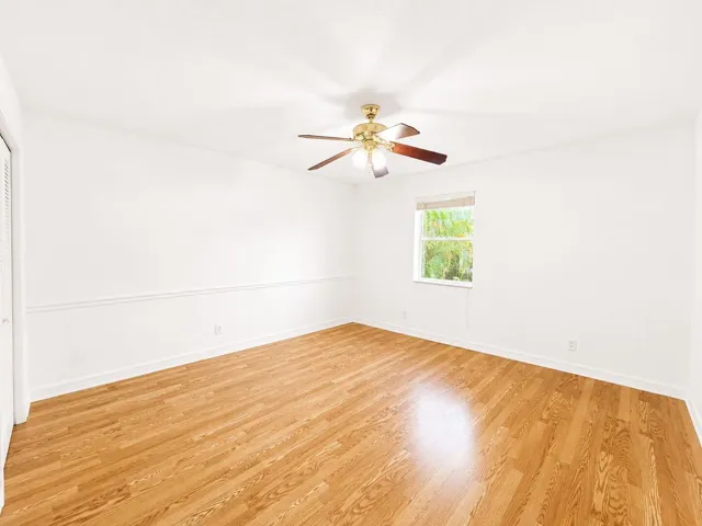 3rd Bedroom (Upstairs)