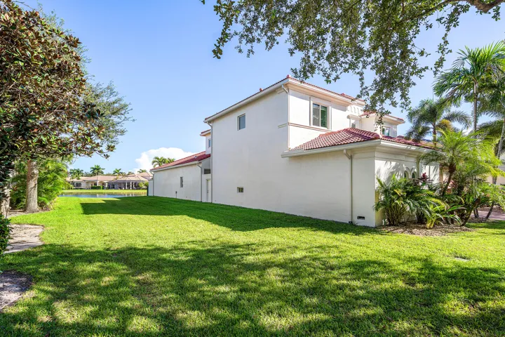 004-17963LakeAzureWay-BocaRaton-FL-33496