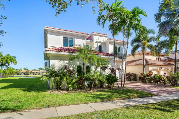 003-17963LakeAzureWay-BocaRaton-FL-33496