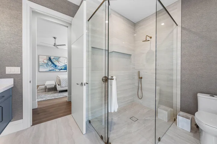 054-590PhillipsDrive-BocaRaton-FL-33432-