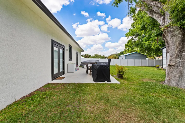 1014 SW 11th Street-34