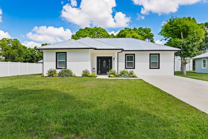 1014 SW 11th Street-12