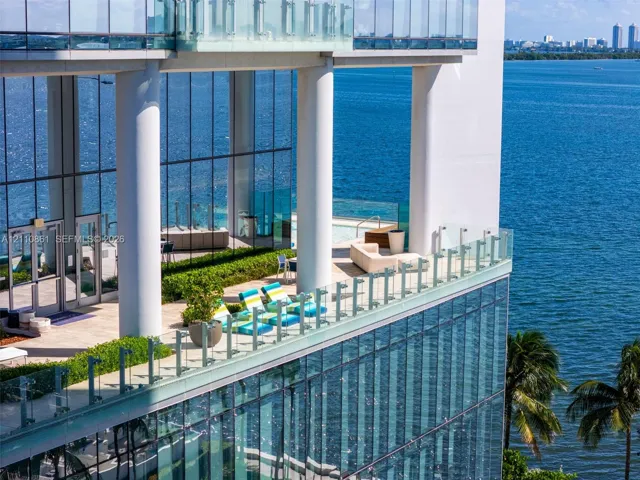 Amenity Deck
