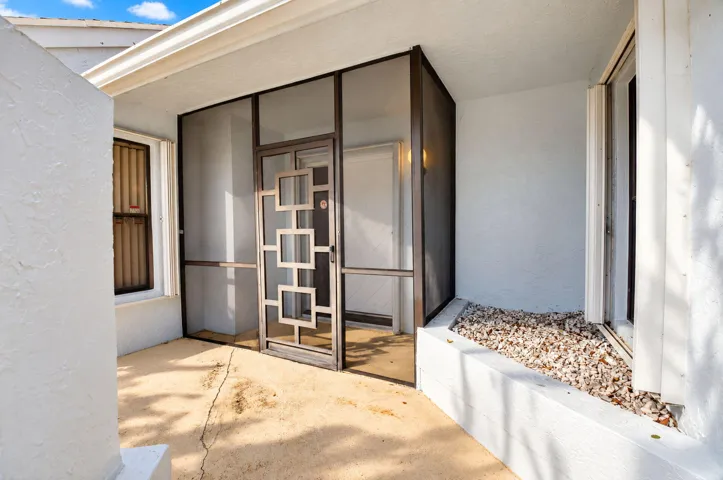 Screen Enclosed Entrance