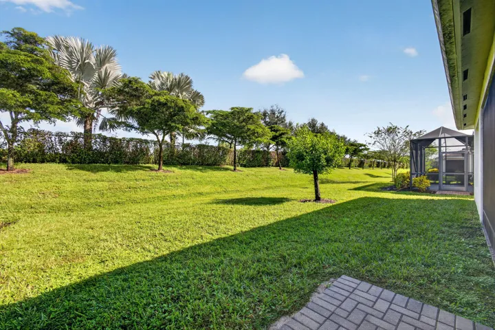 VALENCIA CAY-11864 SW WATERFORD ISLE WAY