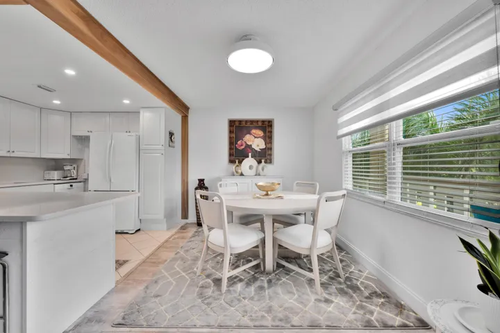 363 Wellington J West Palm Beach 00007