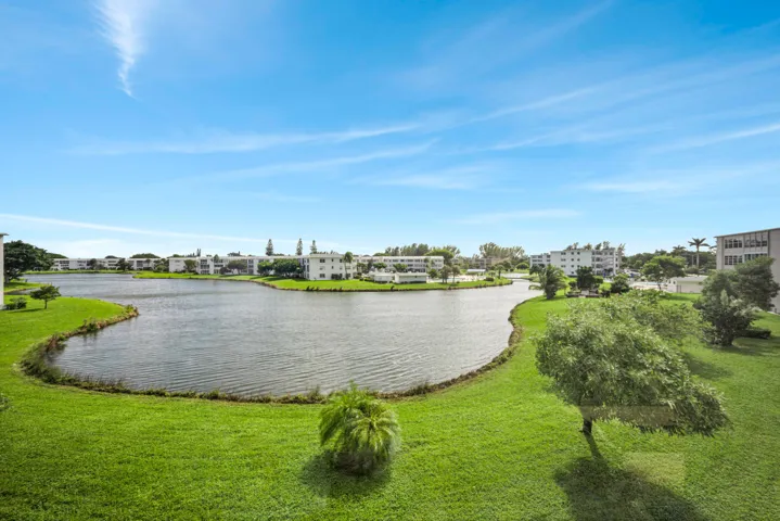 363 Wellington J West Palm Beach 00022