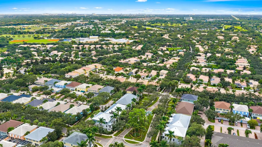 3277 E Community Dr-29
