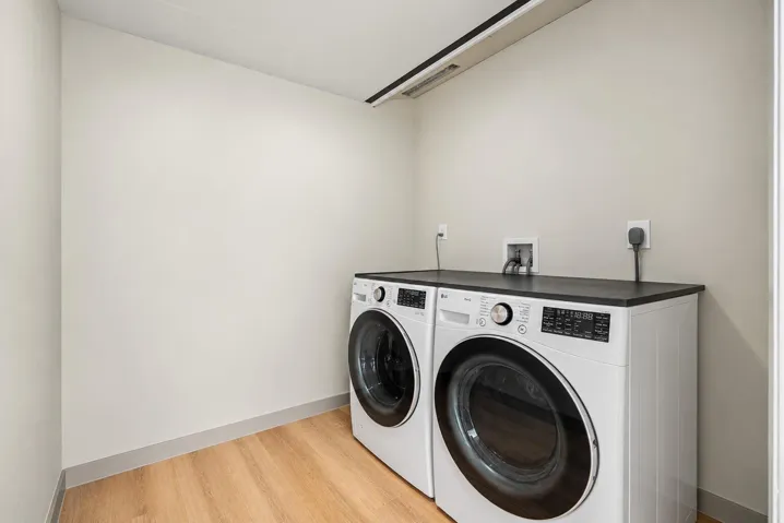 Minimalist LG Laundry Room Interior