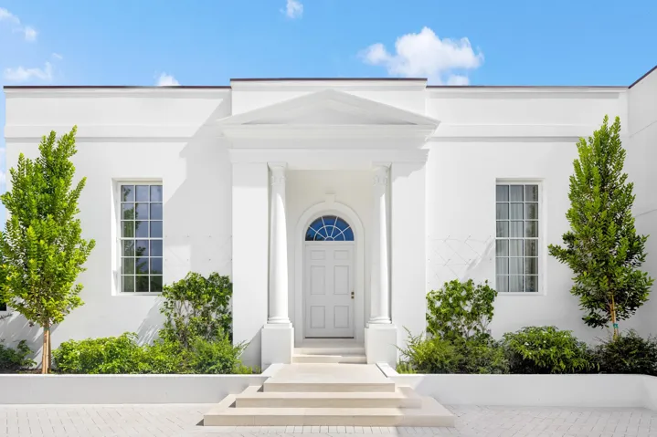 200 Regents Park Rd