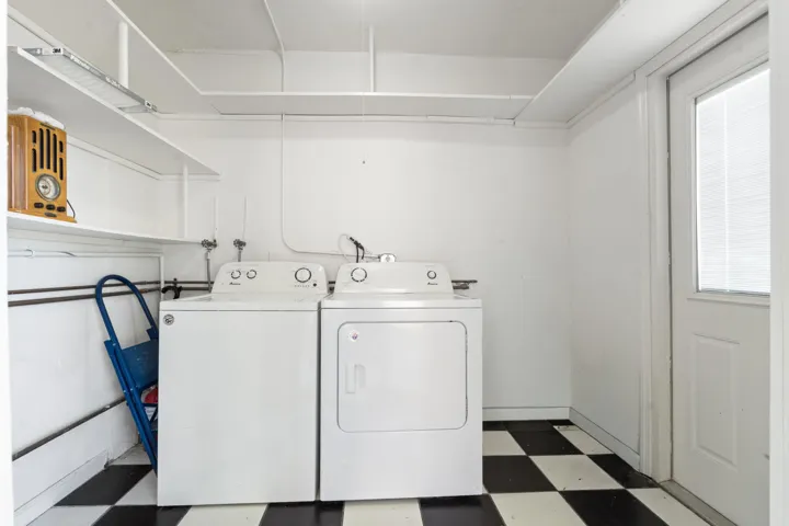 LAUNDRY