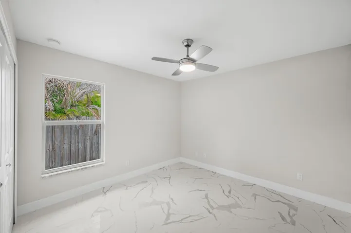 23-web-or-mls-1238 SW Milan Ln - 23