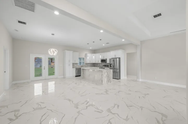 7-web-or-mls-1238 SW Milan Ln - 7