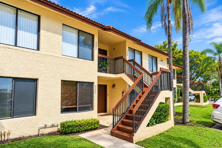 Sunny Tropical Apartment Exterior (1)