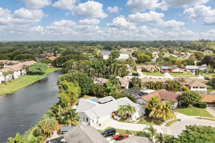 DJI_20261026110533_0016_D