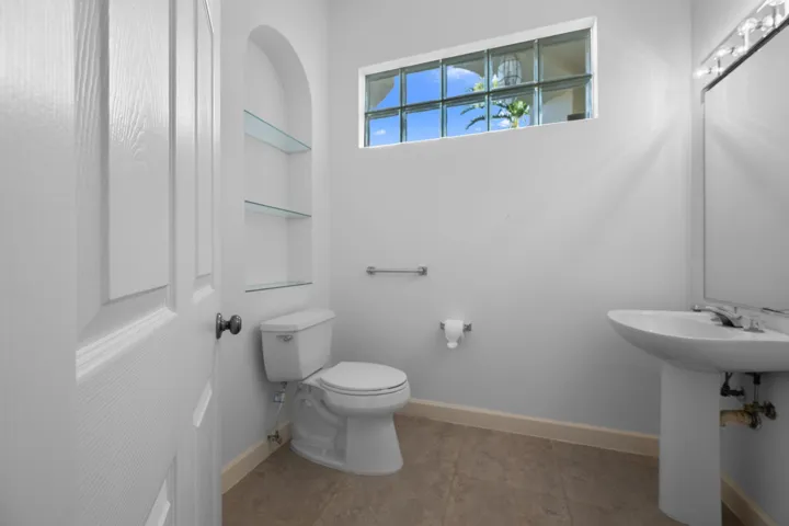Powder room