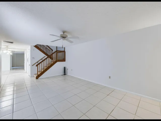 8-web-or-mls-3047-30th-ct-010
