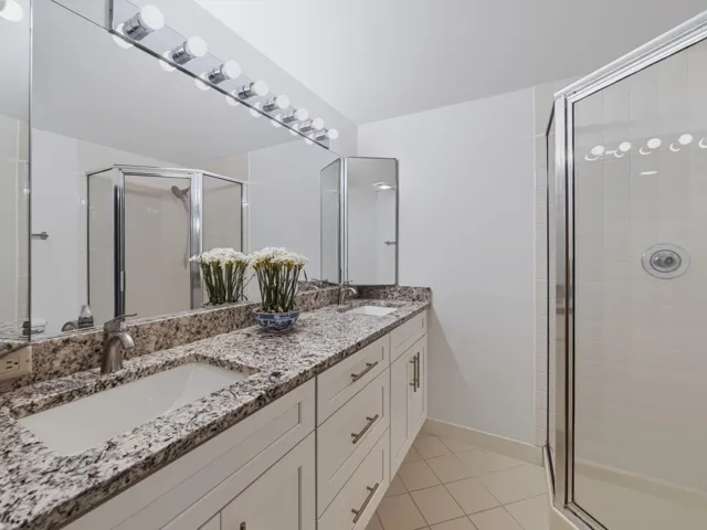 20-web-or-mls-3047-30th-ct-020