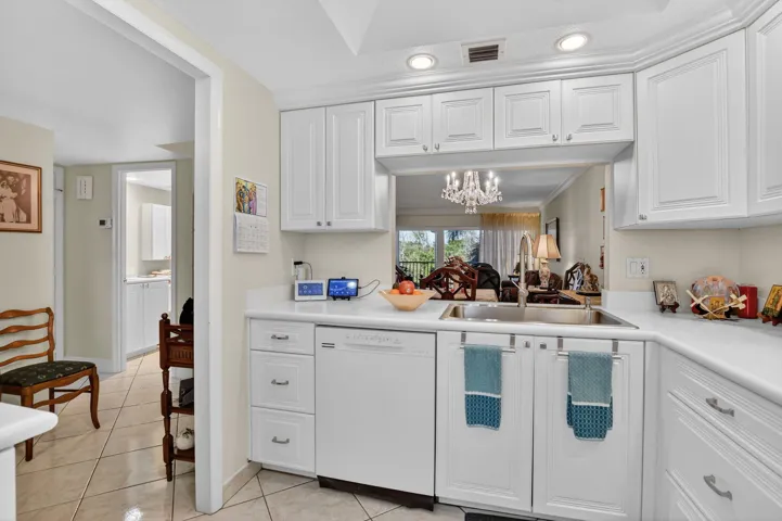 Kitchen 3