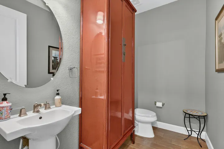 POWDER ROOM LOCATED ON THE MAIN LEVEL IS UBER CONVENIENT