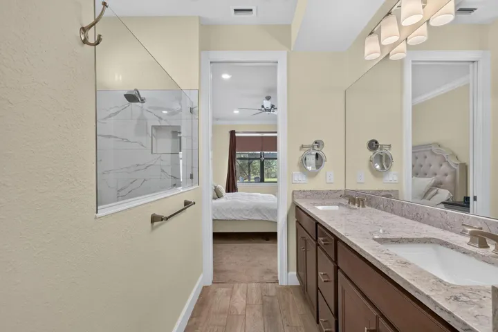 Two sinks, ample counter space and generous storage bring the same thoughtful planning to the beginning and end of every day.
