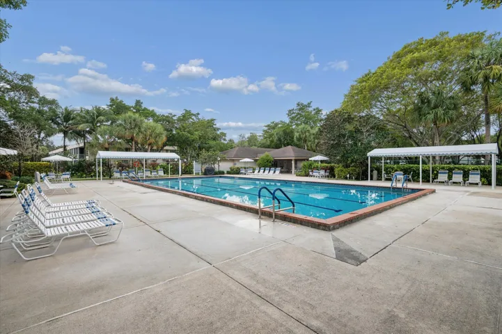 9 D 3900 O Pool