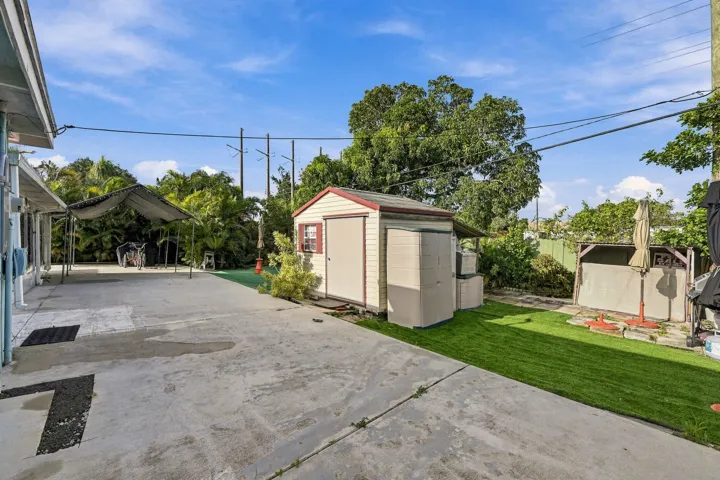 Shed with permit