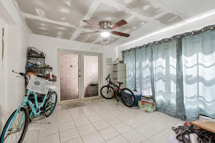 20-web-or-mls-NE 26th Ct-S3010-020