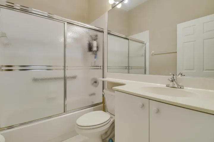 En-suite 2