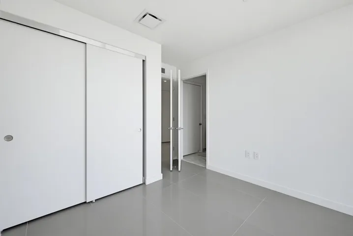 1400-Biscayne-Blvd-4706-Miami-FL-33132-A