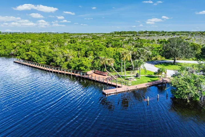 049-390SouthwestSouthRiverDrive-206-Stua