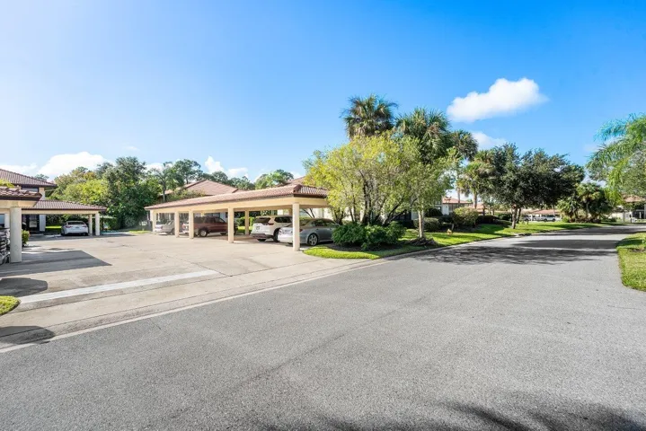 023-390SouthwestSouthRiverDrive-206-Stua