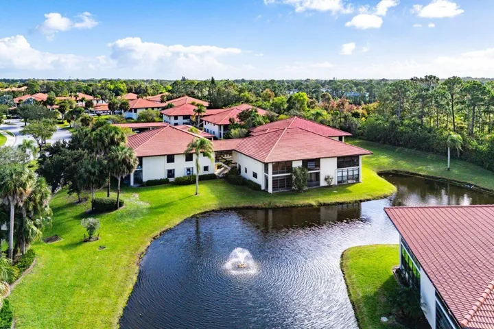 032-390SouthwestSouthRiverDrive-206-Stua