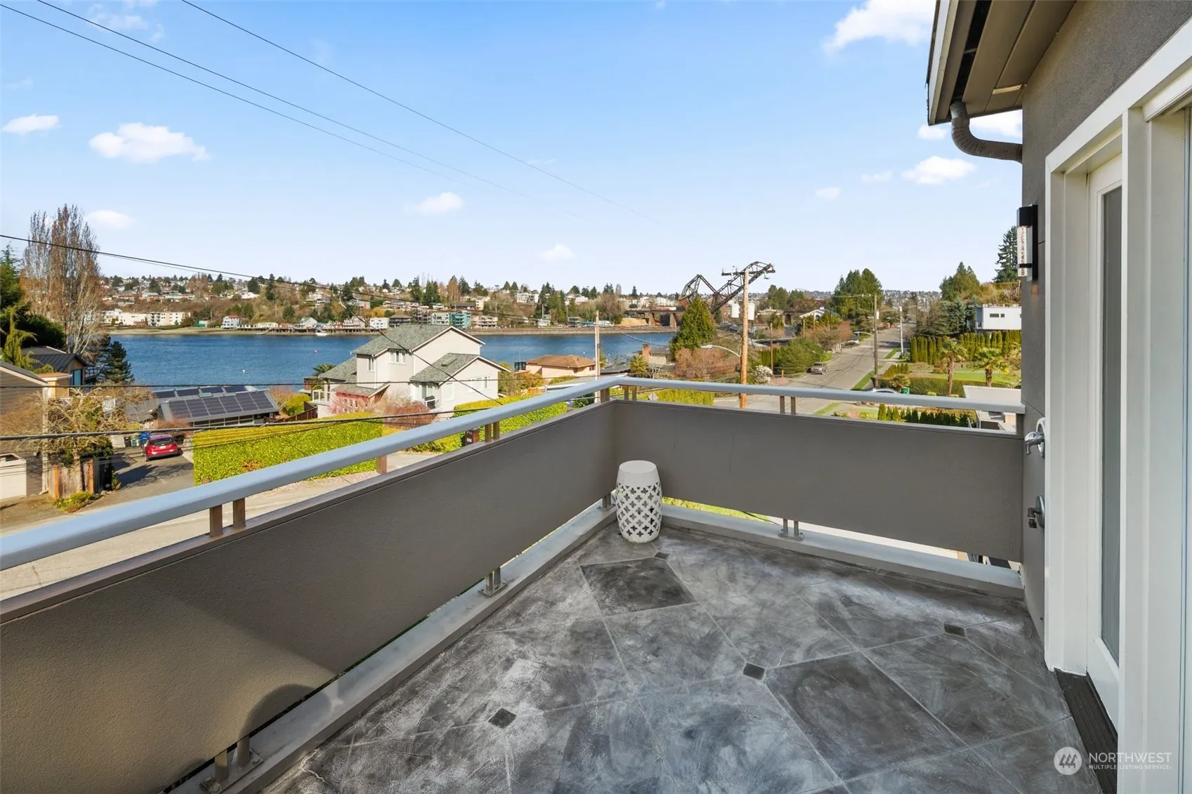 3757 W Commodore Way, Seattle