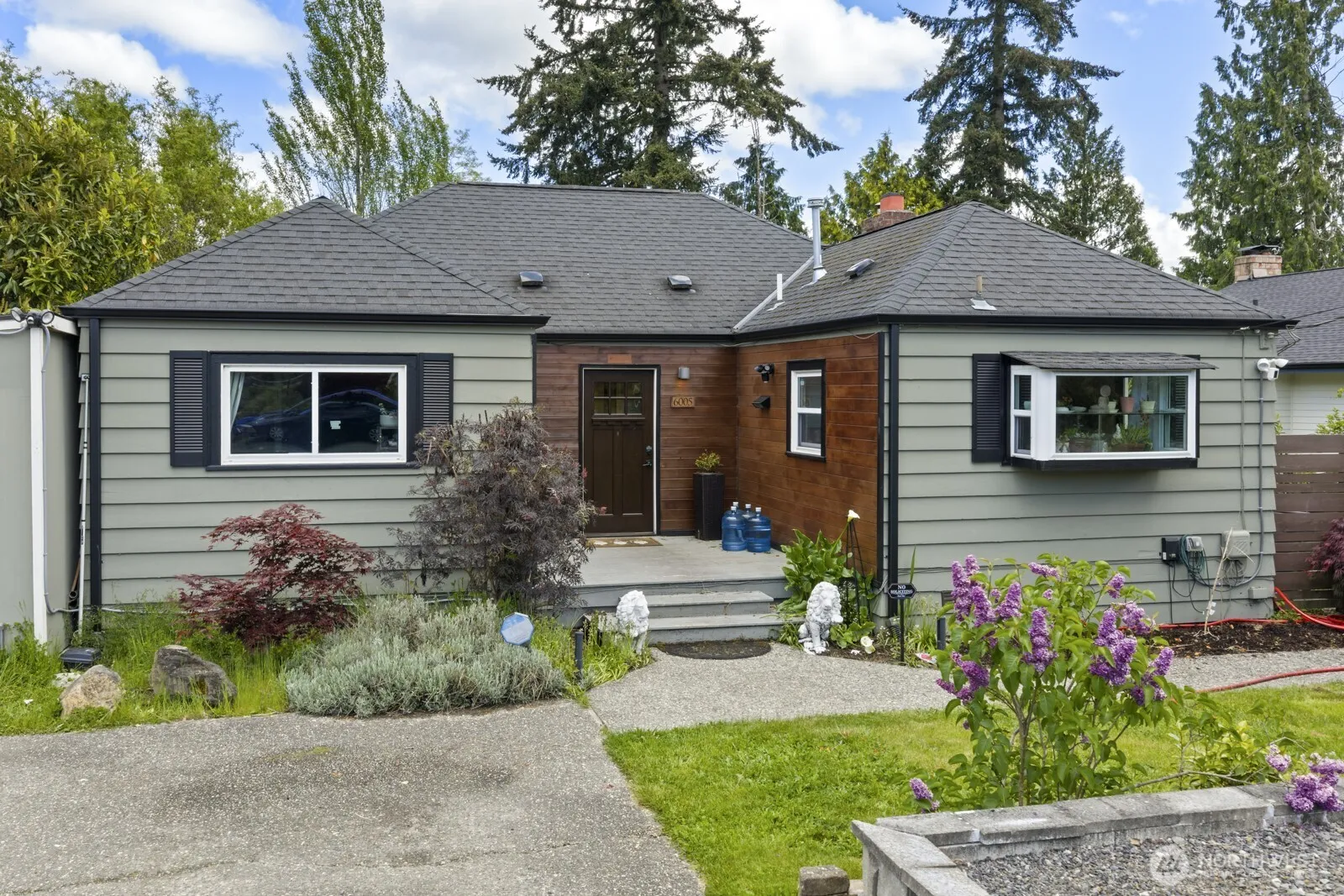 Property photo for 6005 Dexter Avenue, Everett photo 2