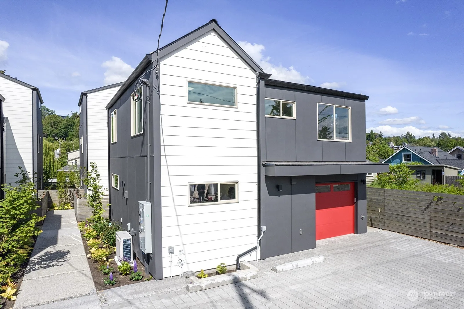 5045 25th Avenue Sw, Seattle, Wa 98106