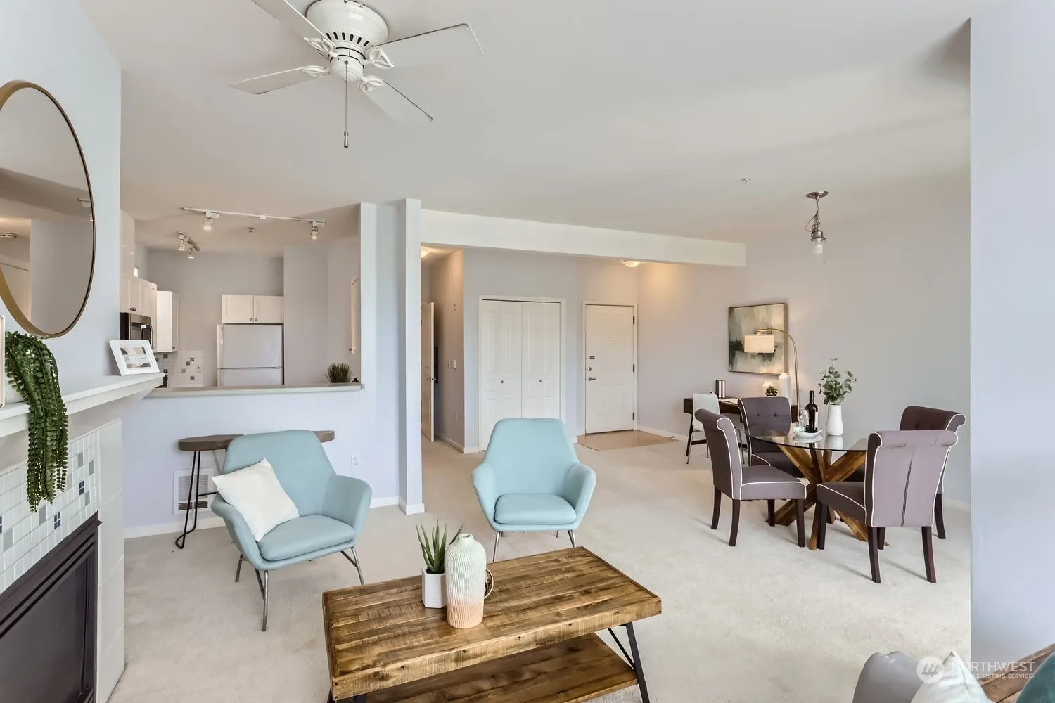 Property photo for 23420 Se Black Nugget Road #c204, Issaquah photo 4