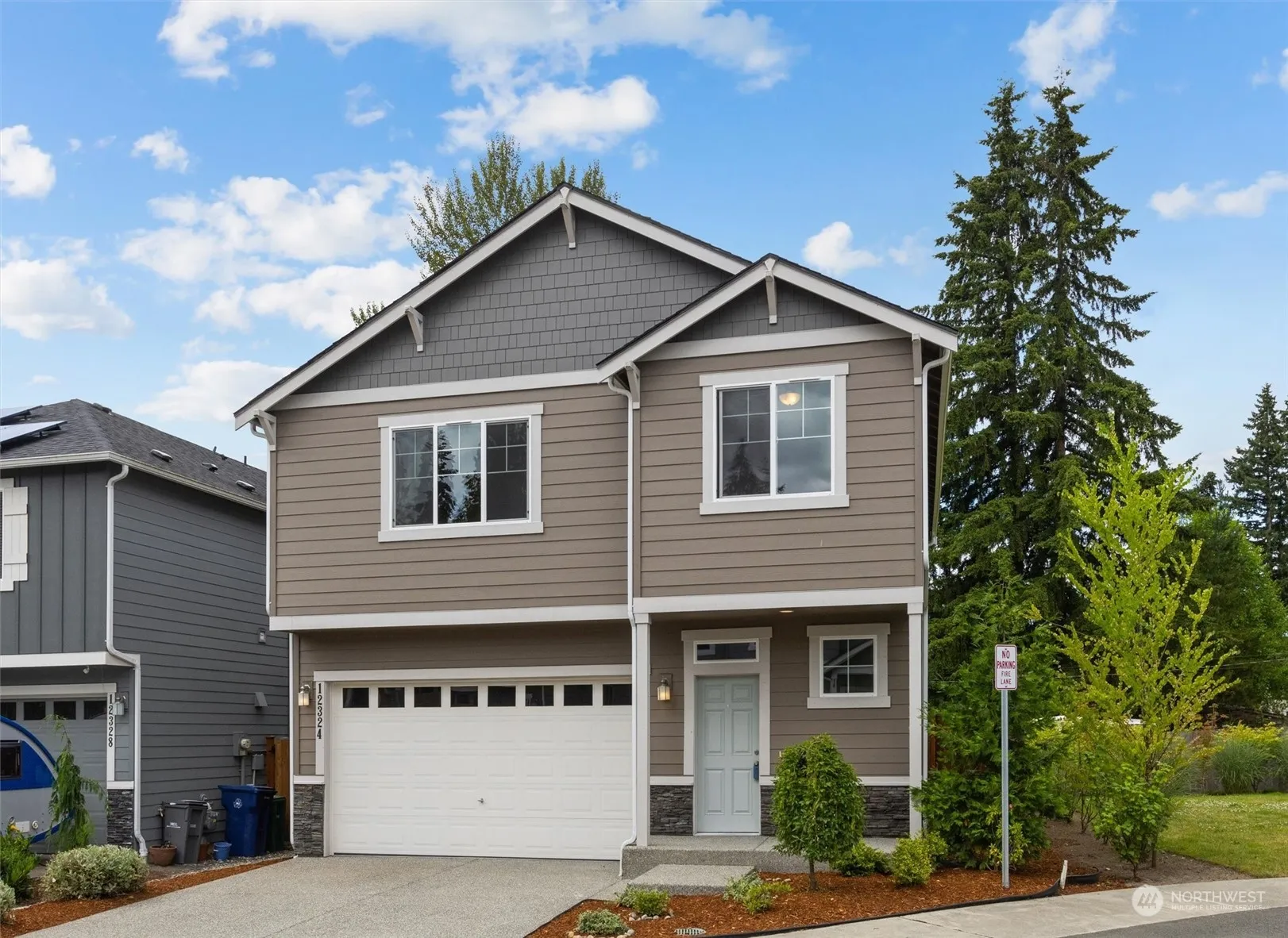 Property photo for 12324 23rd Drive Se #2, Everett photo 2