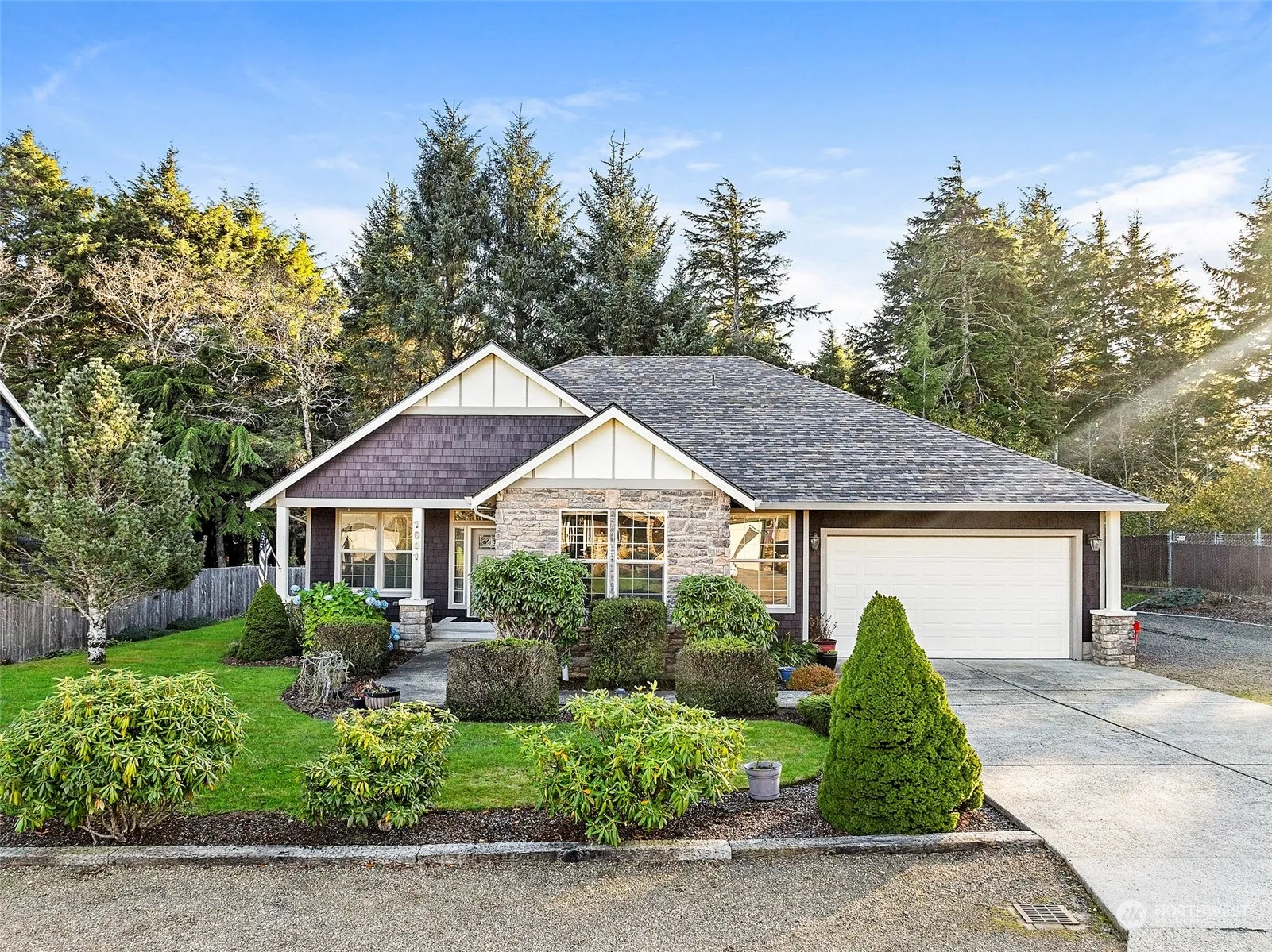 Property photo for 1001 Lakeview Drive, Ilwaco