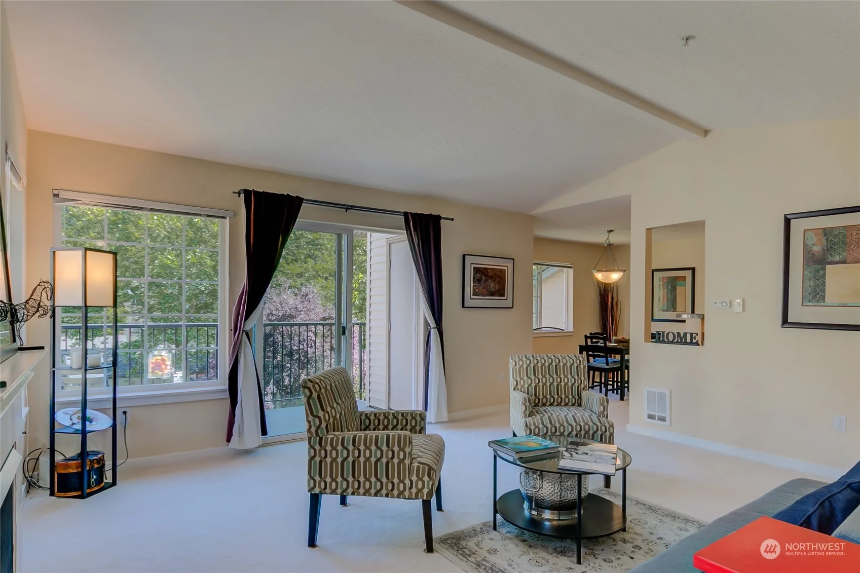 Property photo for 25025 Se Klahanie Boulevard #j301, Sammamish photo 2