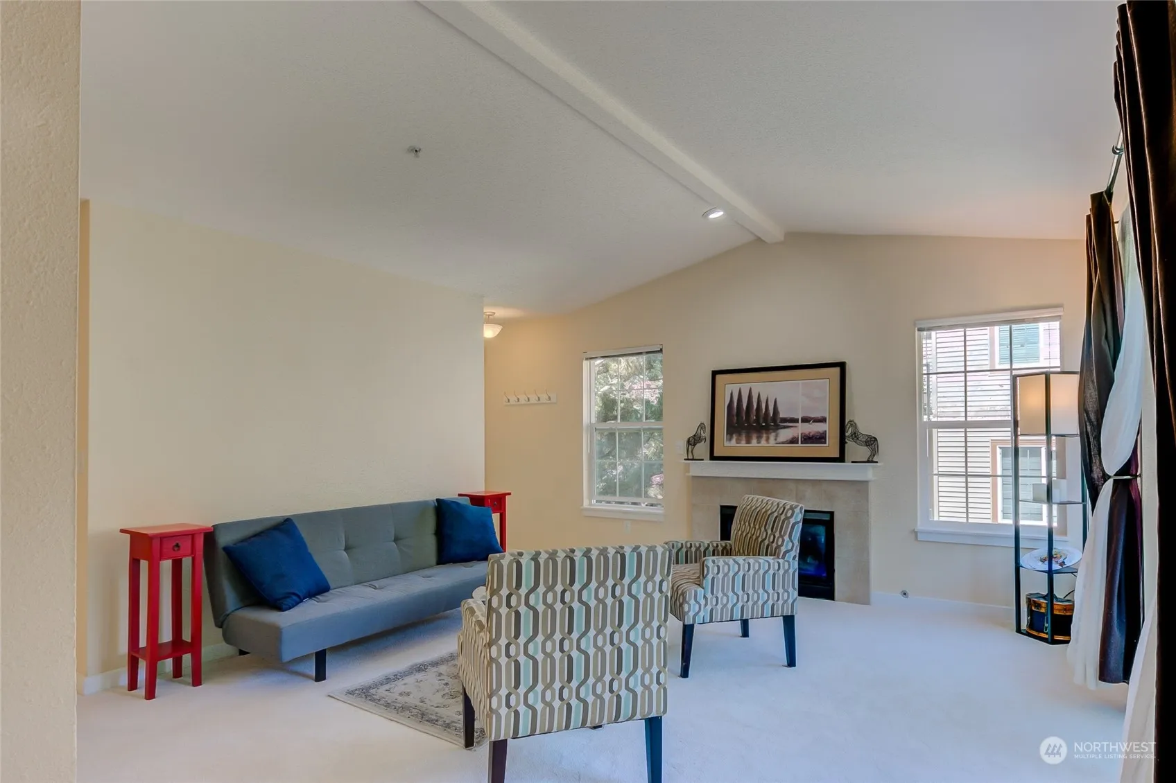 Property photo for 25025 Se Klahanie Boulevard #j301, Sammamish photo 4