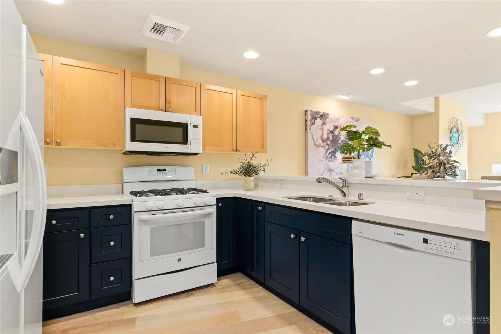 Property photo for 1000 Cabin Creek Lane Sw #c-105, Issaquah photo 5