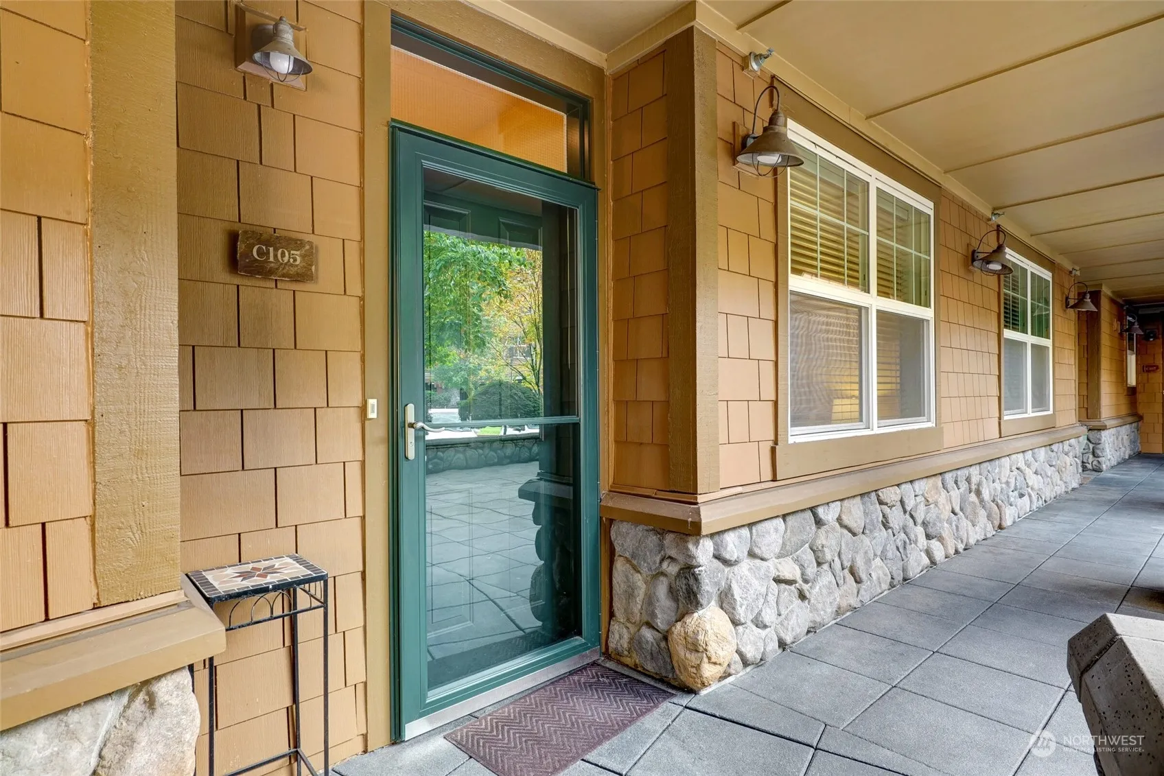 Property photo for 1000 Cabin Creek Lane Sw #c-105, Issaquah photo 2