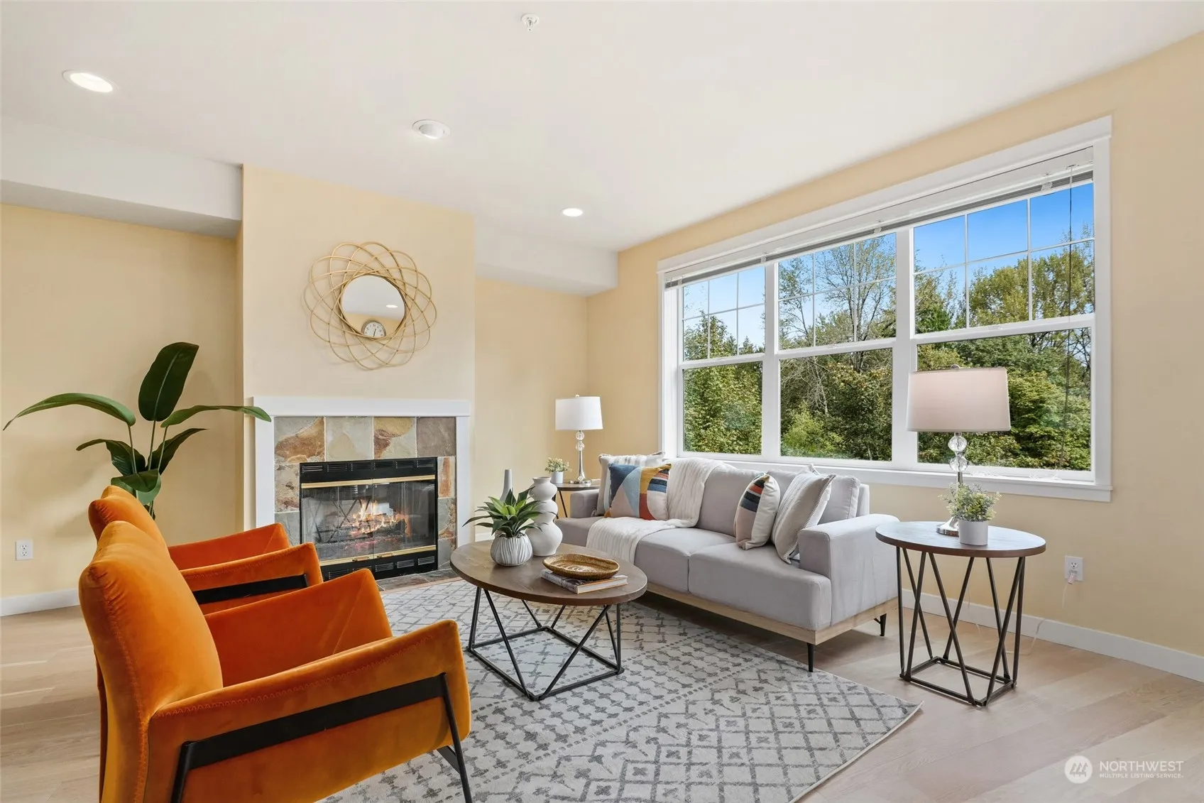Property photo for 1000 Cabin Creek Lane Sw #c-105, Issaquah photo 3