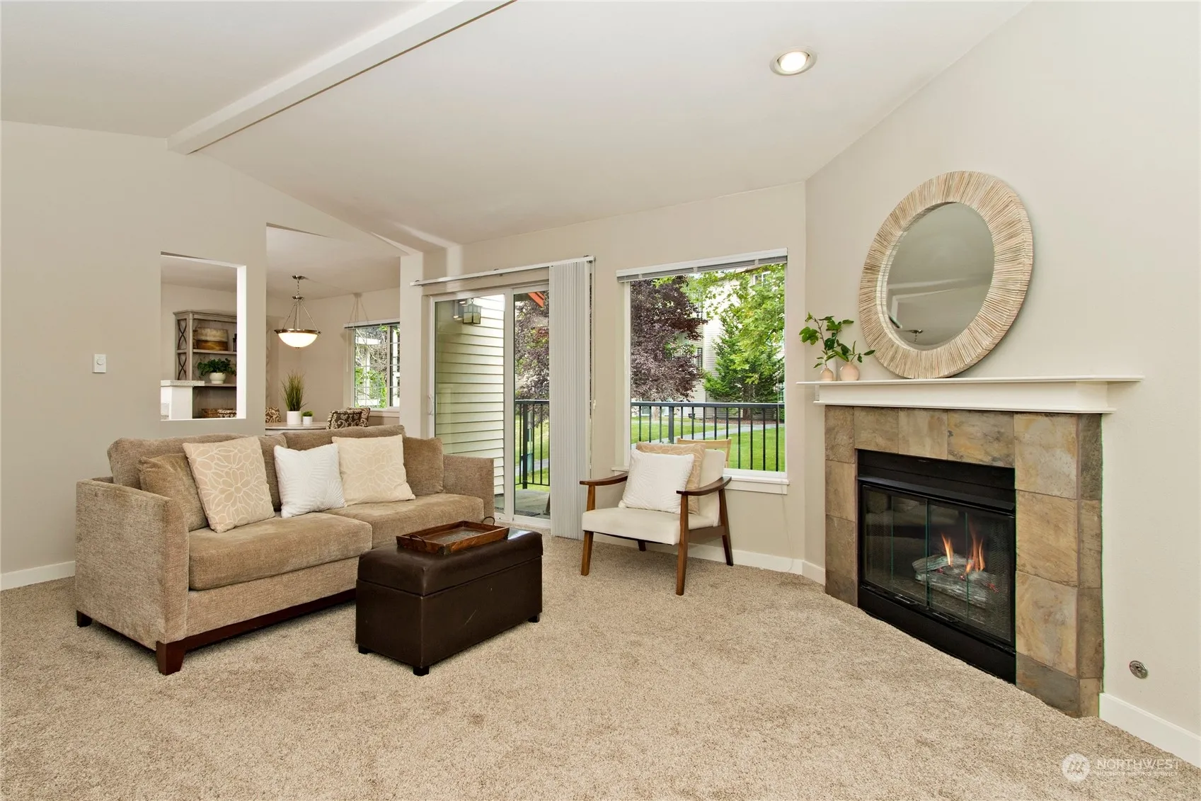 Property photo for 25025 Se Klahanie Boulevard #h201, Sammamish photo 3