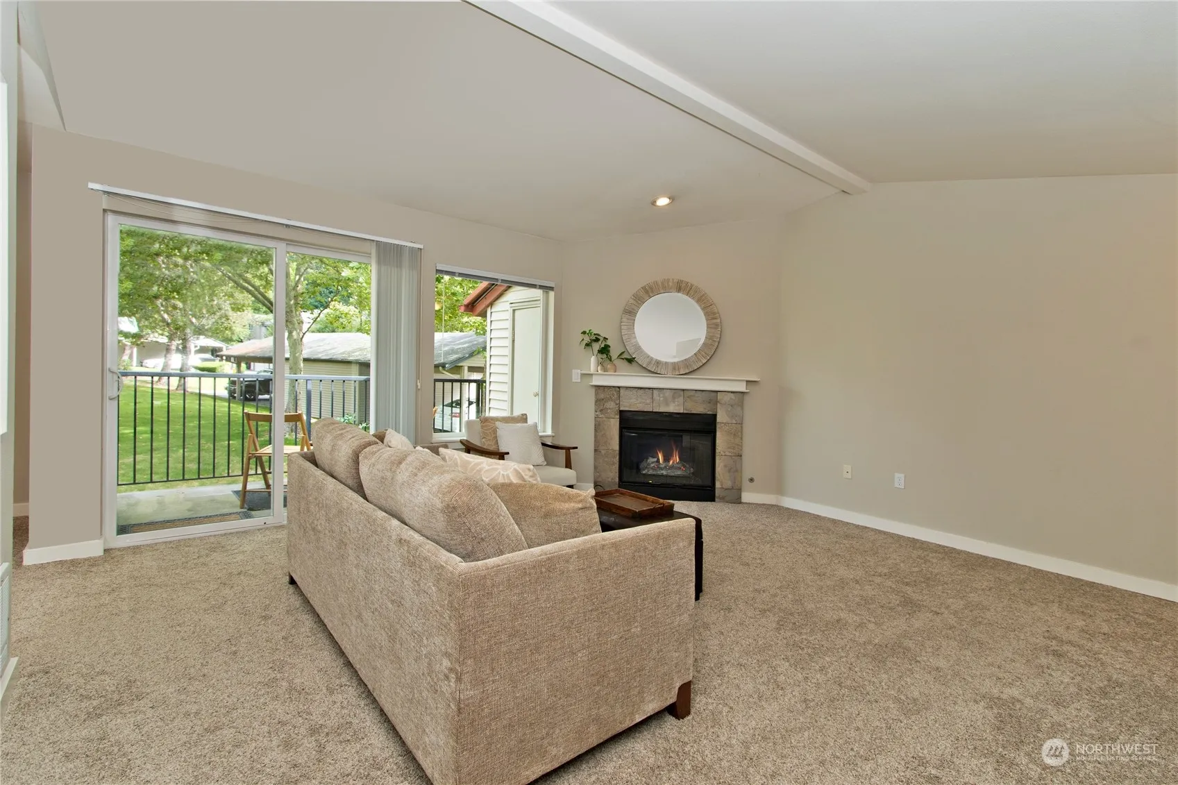 Property photo for 25025 Se Klahanie Boulevard #h201, Sammamish photo 4