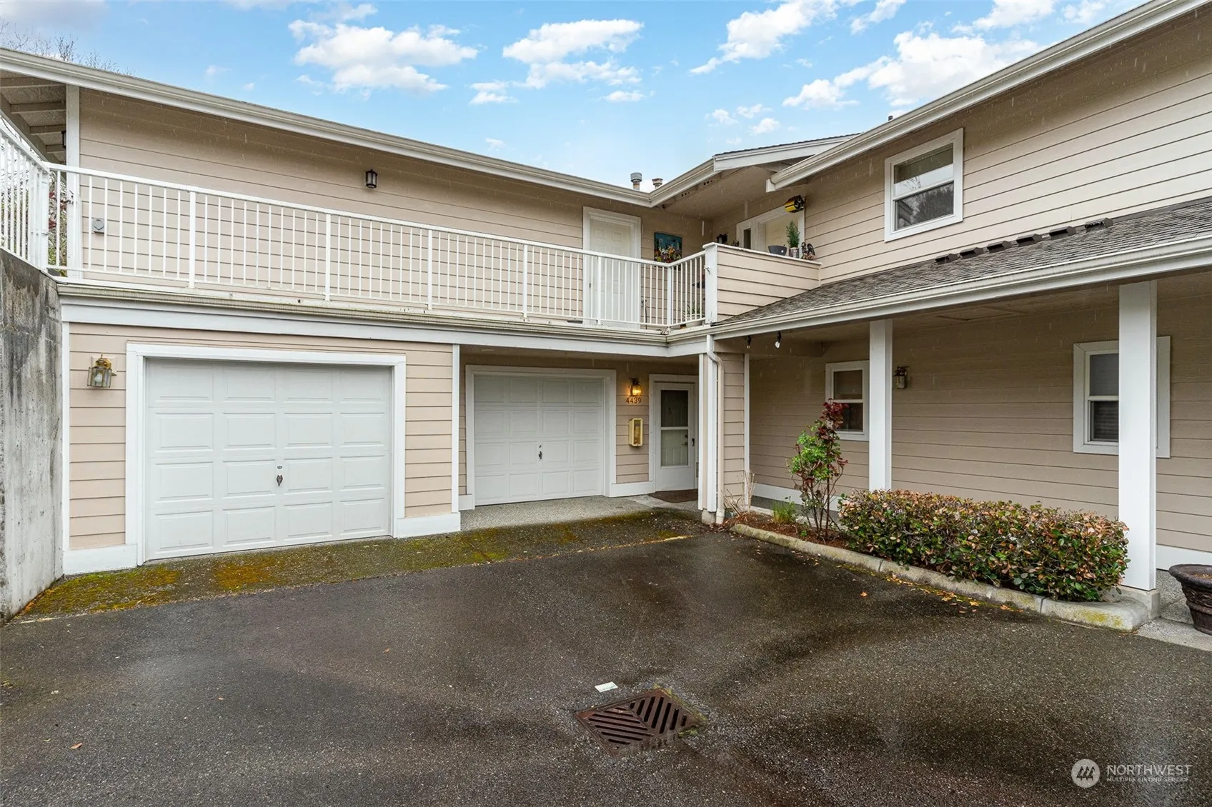 Property photo for 4439 Providence Point Place Se, Issaquah photo 2