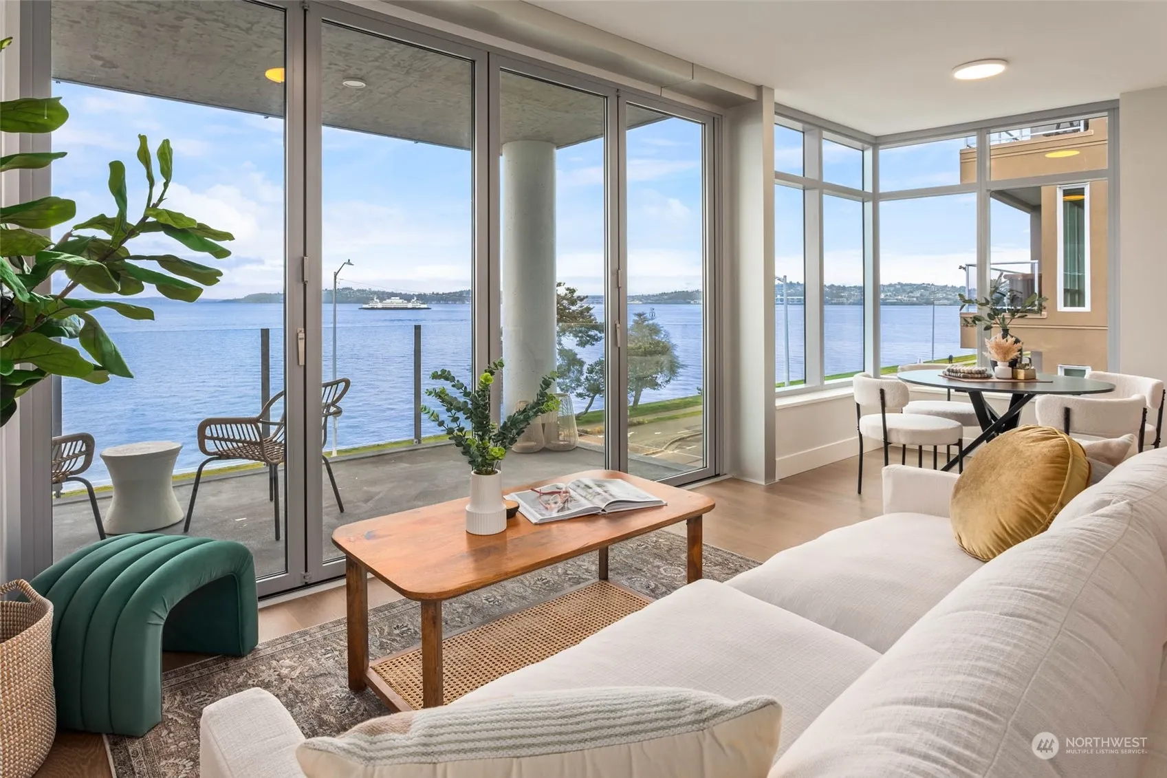 1250 Alki Avenue Sw #2g, Seattle