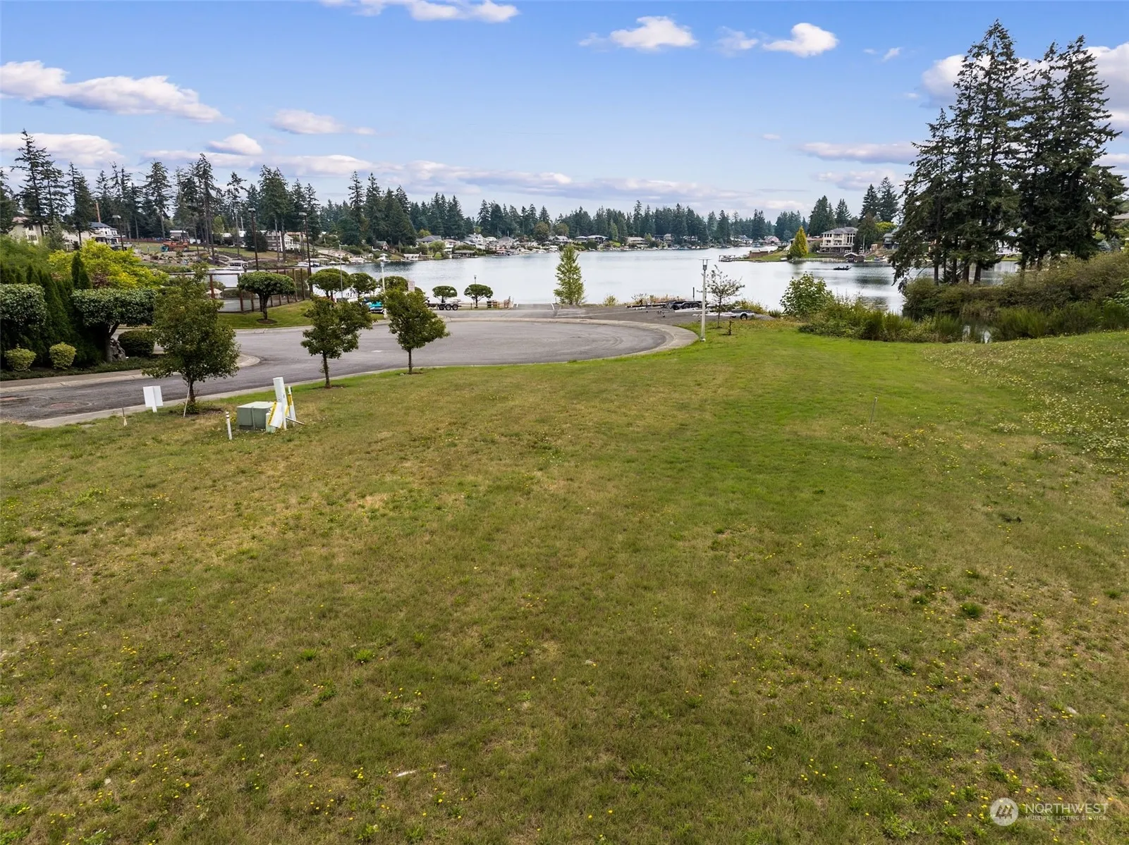 Property photo for 1828 176th Avenue E, Lake Tapps photo 2
