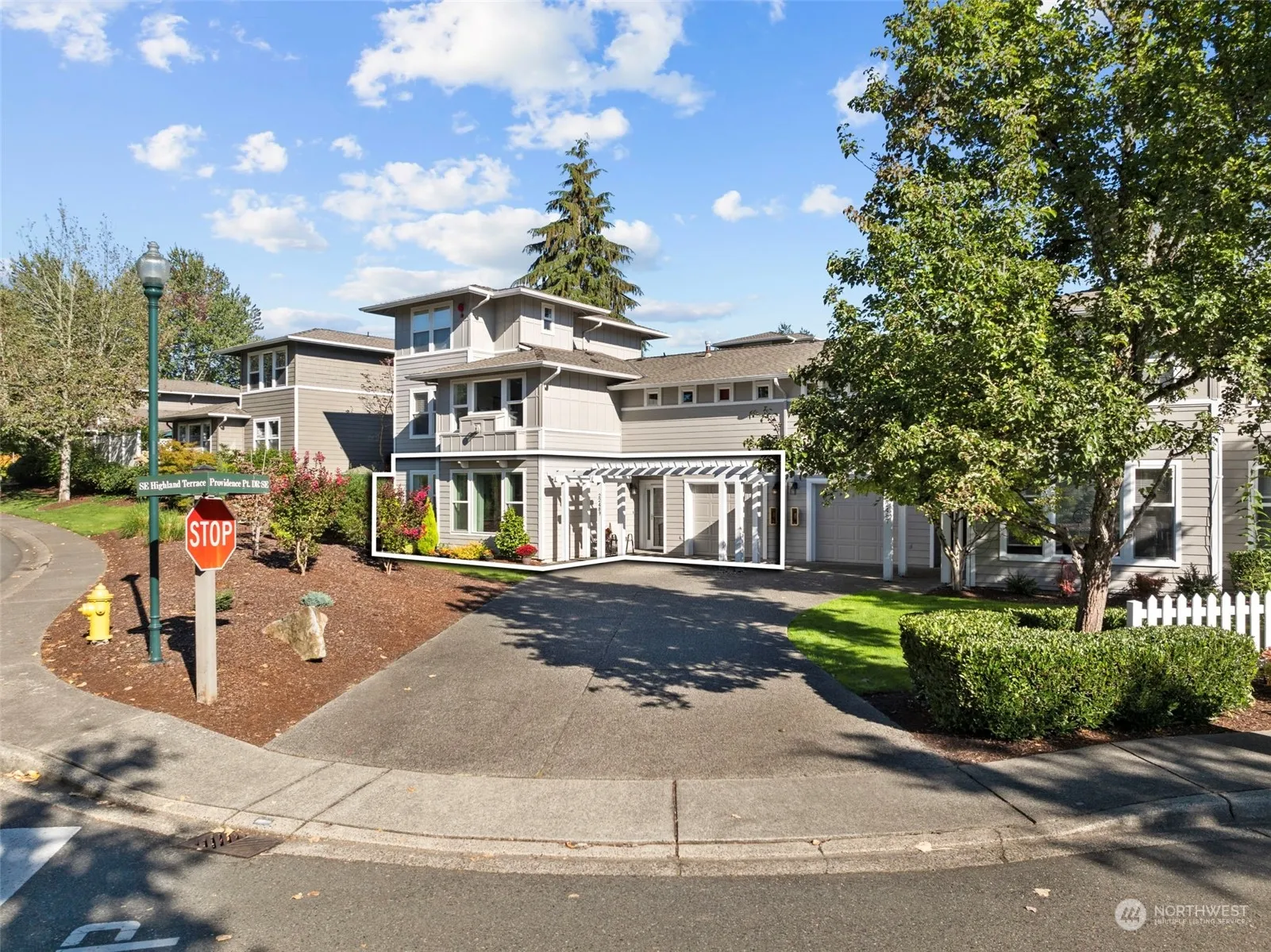 Property photo for 22489 Se Highland Terrace, Issaquah photo 2
